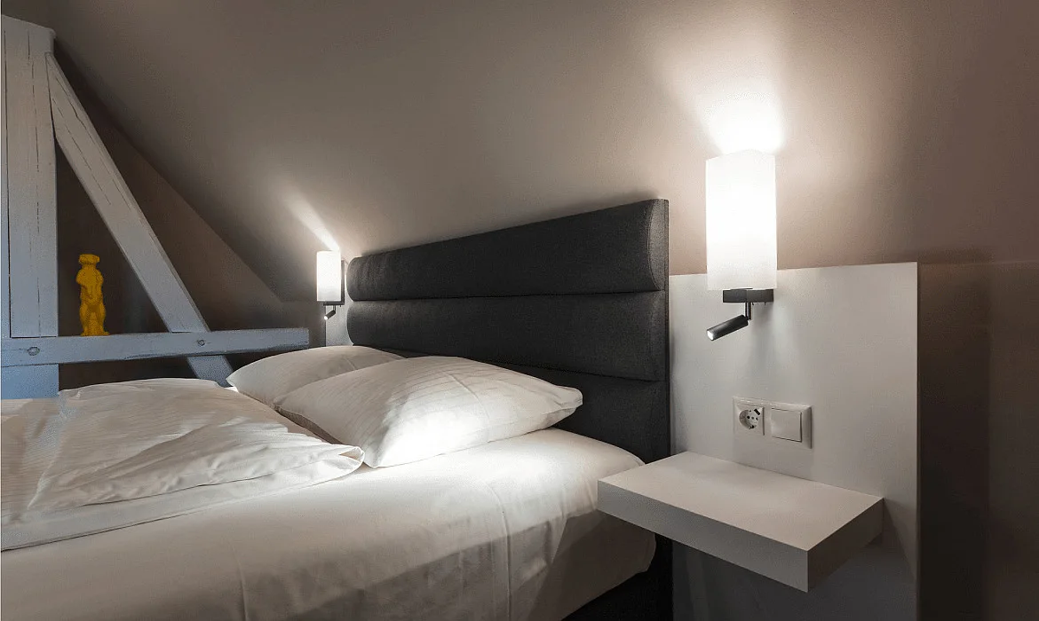 SLV Wandleuchte QUADRASS SPOT Indoor, E27, mit LED Spot 2W, 3000K, 200lm, schwarz SLV Wandleuchte QUADRASS SPOT Indoor, E27, mit LED Spot 2W, 3000K, 200lm, schwarz