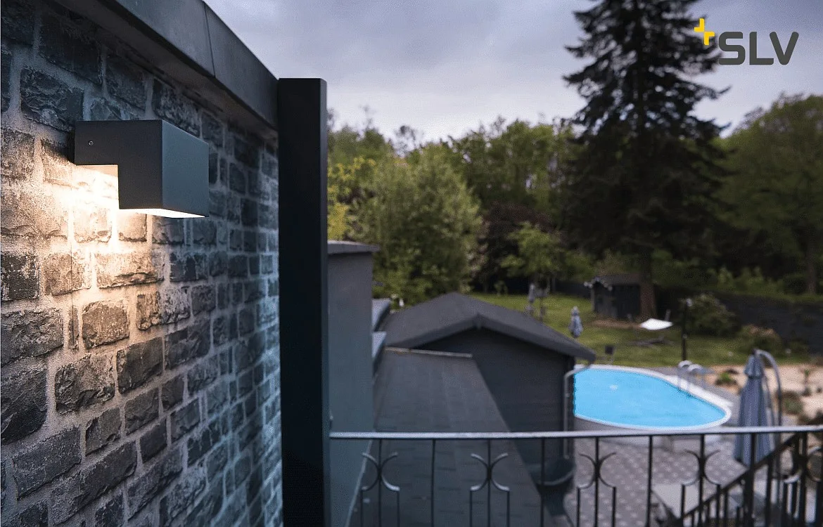 SLV LED Außenwandleuchte L-LINE OUT WL, IP65 IK02, 7W 3000/4000K (CCT Switch) 500/570lm, Anthrazit SLV LED Außenwandleuchte L-LINE OUT WL, IP65 IK02, 7W 3000/4000K (CCT Switch) 500/570lm, Anthrazit