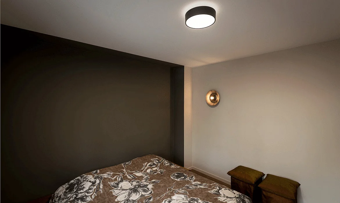 SLV LED Wand-/Deckenleuchte MEDO® 30, IP50, Up/Down, Ø 28cm, 12W 2700/3000/4000K 1050-1200lm 110°, CRI 90, dimmbar, schwarz SLV LED Wand-/Deckenleuchte MEDO® 30, IP50, Up/Down, Ø 28cm, 12W 2700/3000/4000K 1050-1200lm 110°, CRI 90, dimmbar, schwarz