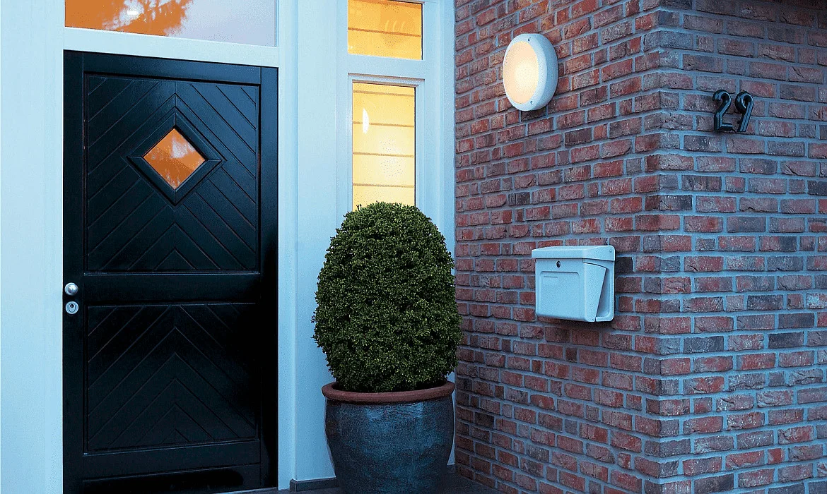 SLV Außenleuchte BULAN Wand-/Deckenleuchte, rund, E14, max. 60W, satiniertes Glas, weiß SLV Außenleuchte BULAN Wand-/Deckenleuchte, rund, E14, max. 60W, satiniertes Glas, weiß