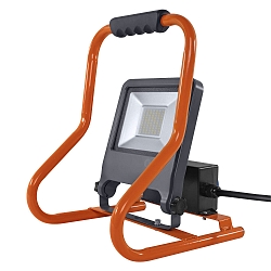 LED Flutlicht-Strahler WORKLIGHTS R-STAND SOCKET (GEN 2), IP44 IK06, mit Steckerkabel + 2 Steckdosen, 50W 4000K 4500lm 120�